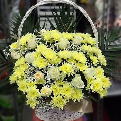 Фото товара Корзина "Жёлтые хризантемы и розы"" в Житомире